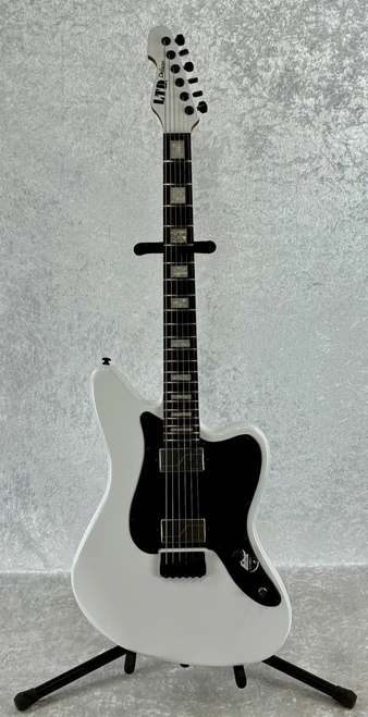 SPECIAL-ORDER - 2026 LTD DELUXE XJ-2 HT HH OFFSET GUITAR IN SNOW WHITE