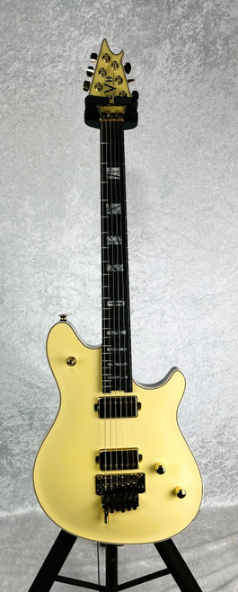 IN-STOCK! USA EVH WOLFGANG CUSTOM SHOP FR GUITAR / TUXEDO WHITE & BLACK