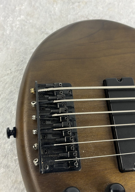 Ibanez GSR206B Gio Soundgear 6 String Bass Guitar