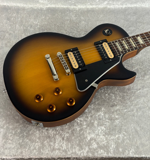 2014 Gibson 120th Anniversary Les Paul Studio in Tobacco Sunburst finish + gig b