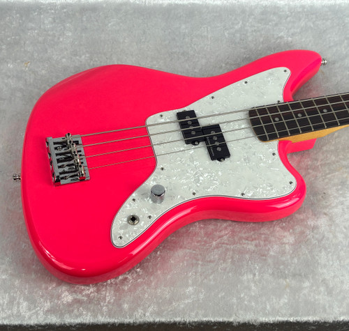 Fender Mark Hoppus Signature Jag Jaguar Bass in Hot Pink
