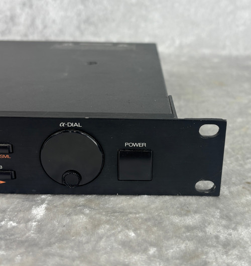 Roland GP-16 Digital Guitar Effects Processor unit