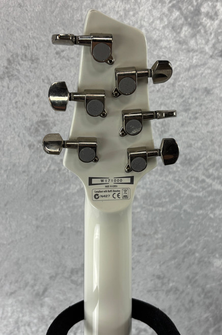 Ibanez SZ320EX electric guitar in gloss white finish with case