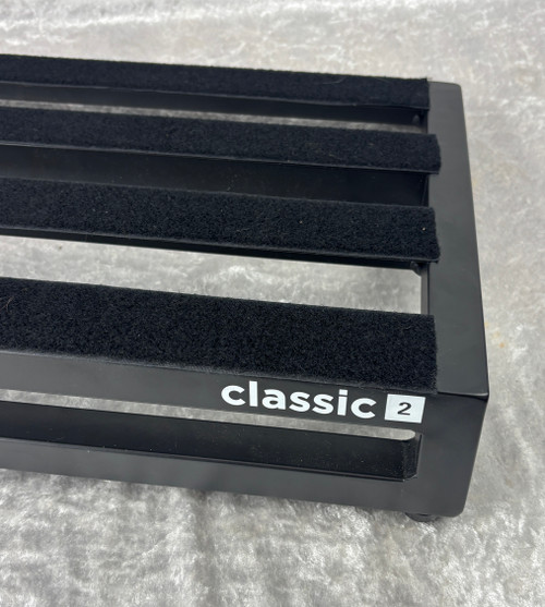 Pedaltrain Classic 2 with gig bag