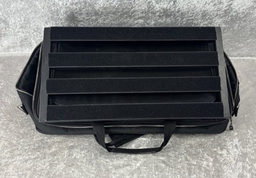 Pedaltrain Classic 2 with gig bag