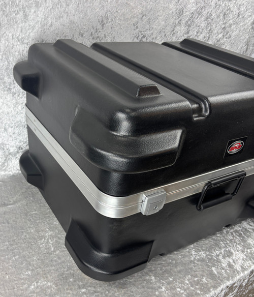 SKB 2416 Large Equipment case (new old stock)