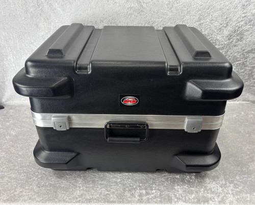 SKB 2416 Large Equipment case (new old stock)