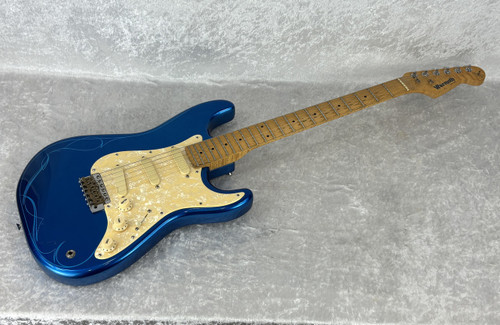 USA Warmoth / Robin Partscaster Strat Style with EMG pickups in blue