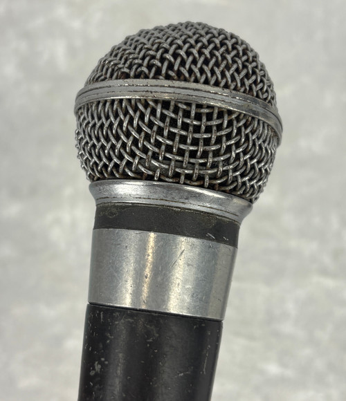 Lot of 2 1980's Shure SM-58 microphones mics