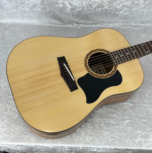 USA Difiance DN1 dreadnought acoustic guitar (hand crafted in the Midwest!)
