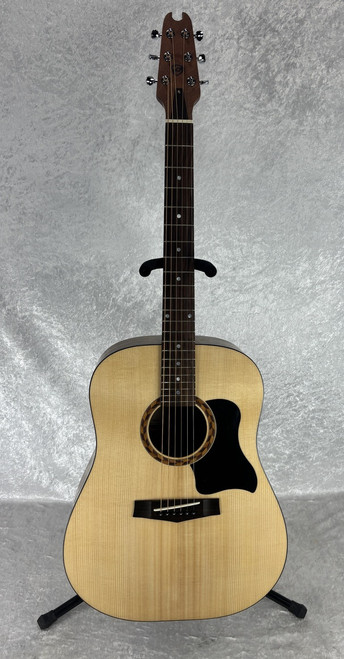 USA Difiance DN1 dreadnought acoustic guitar (hand crafted in the Midwest!)