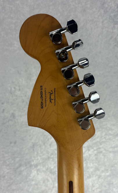Squier Affinity Series Stratocaster Strat electric guitar in red finish