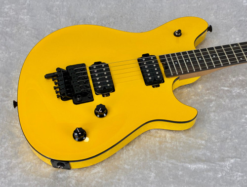 EVH WOLFGANG SPECIAL GUITAR BAKED MAPLE / EBONY BOARD - CAUTION YELLOW