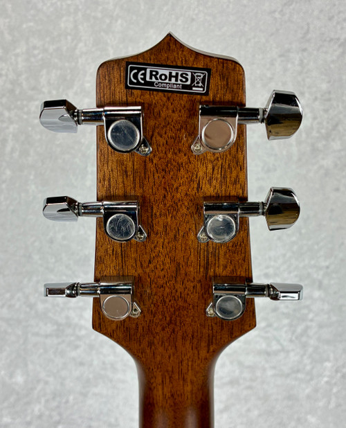 TAKAMINE GN30CE SOLID TOP ACOUSTIC / ELECTRIC NEX CUTAWAY IN NATURAL