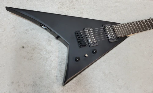 JACKSON  JS SERIES JS22-7 HT RHOADS V GUITAR SATIN BLACK