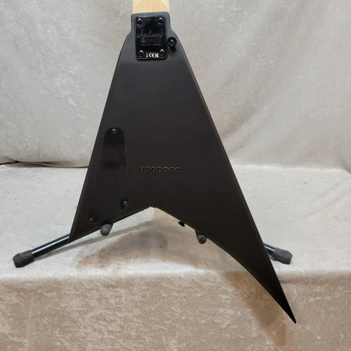 JACKSON  JS SERIES JS22-7 HT RHOADS V GUITAR SATIN BLACK