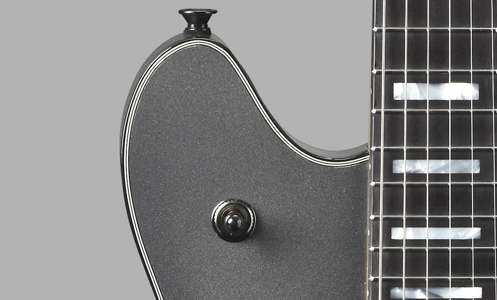 Pre-order! EVH USA Wolfgang electric guitar in silver finish