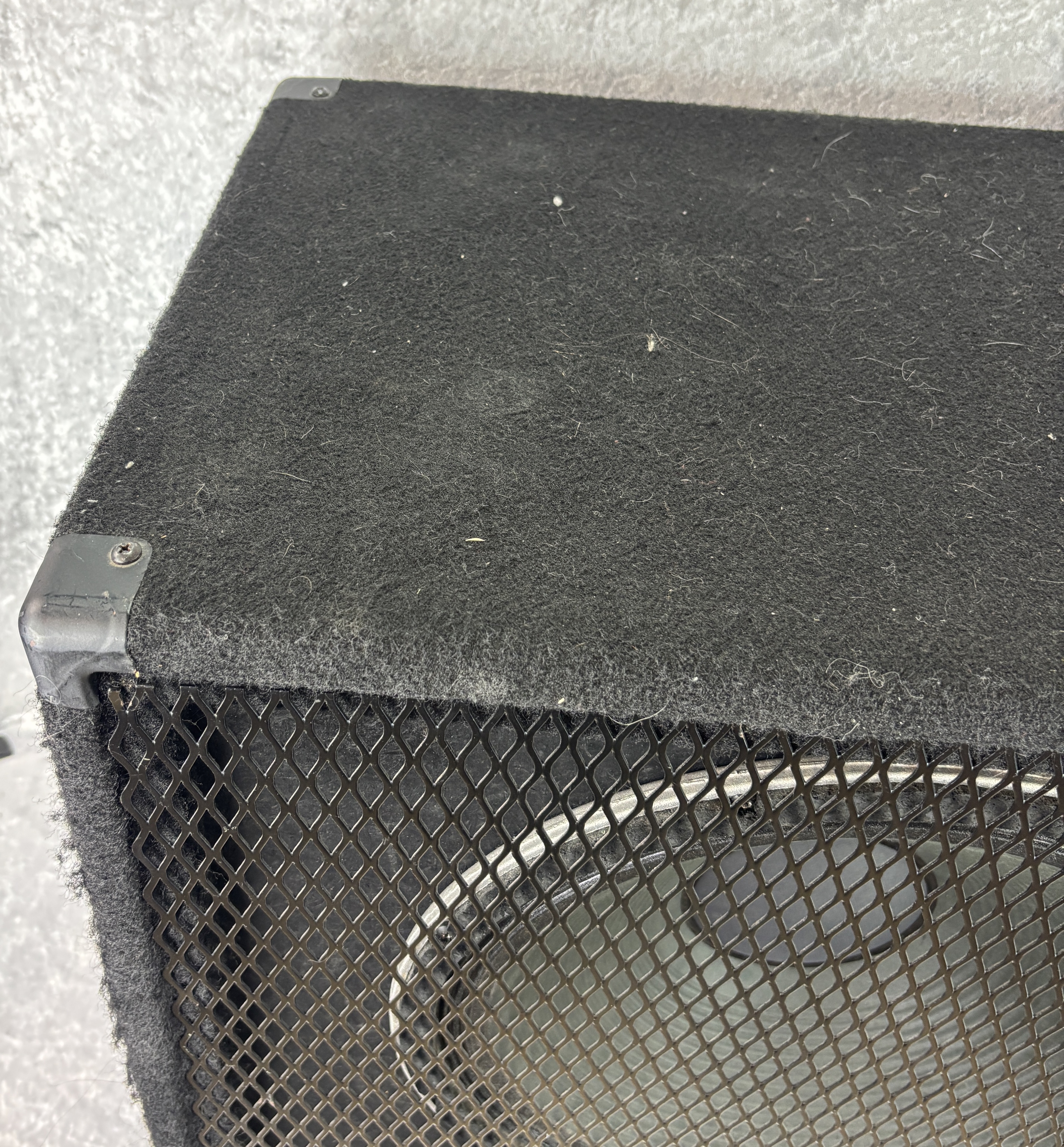 Peavey 115BX BW 1x15 bass speaker cab - Capitol Guitars