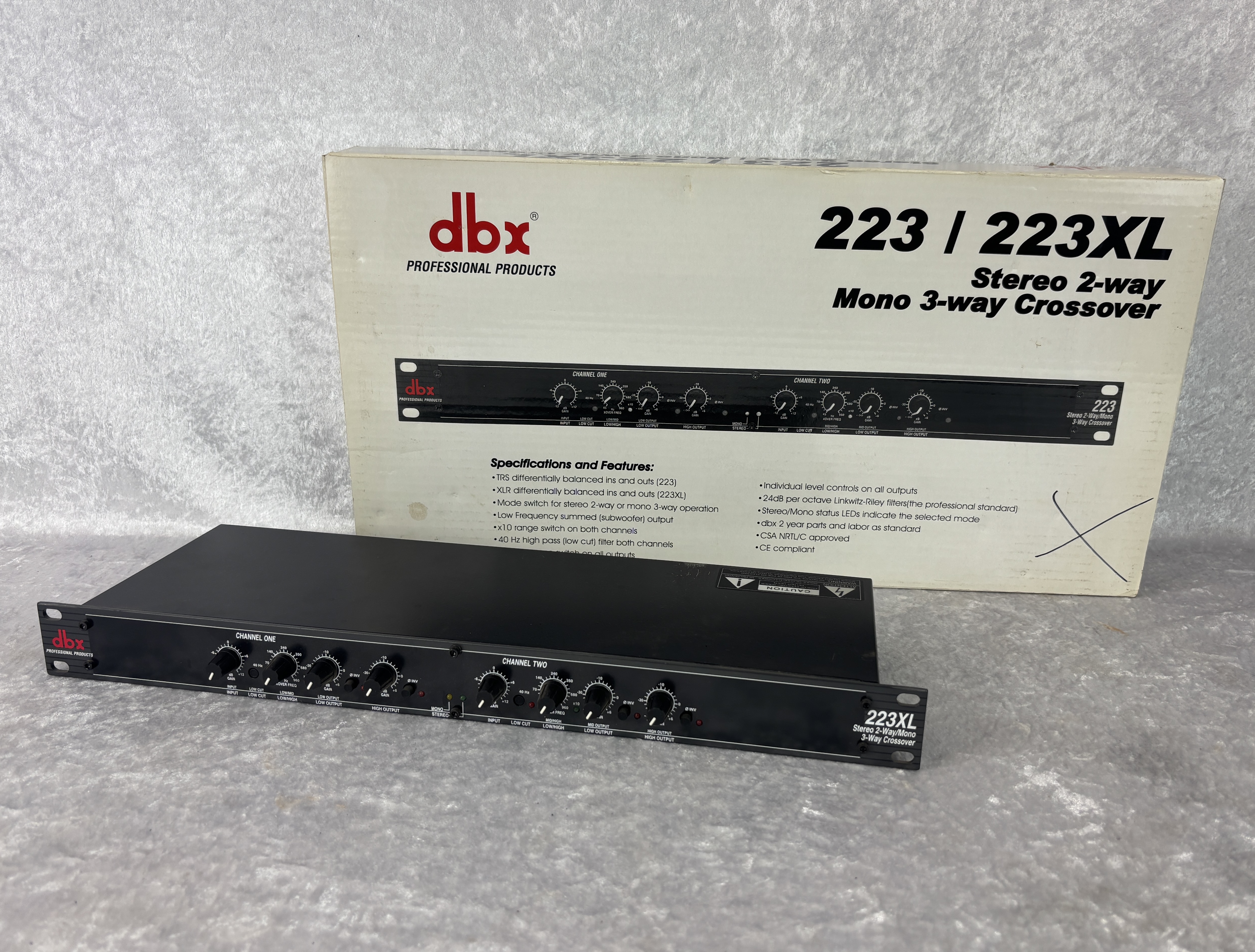 dbx 223XL Crossover rack unit - Capitol Guitars