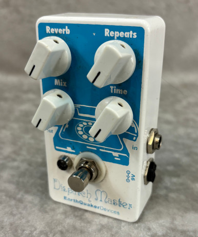 Earthquaker Devices Dispatch Master delay and reverb pedal (side 