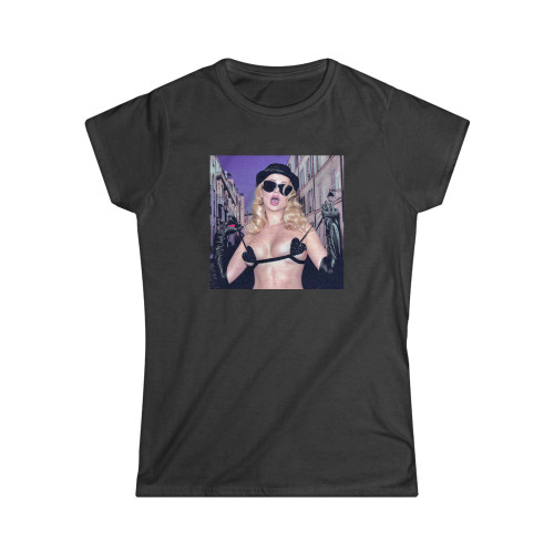 Kim Petras Heart To Break Women's T-Shirt Tee