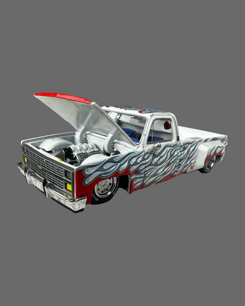 KH CHEVY SILVERADO DULLY ON FIRE V2 157