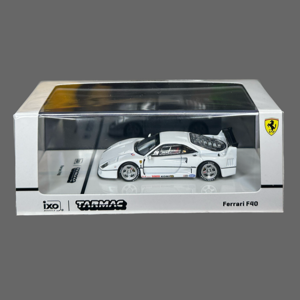 TAR FERRARI F40 WHITE