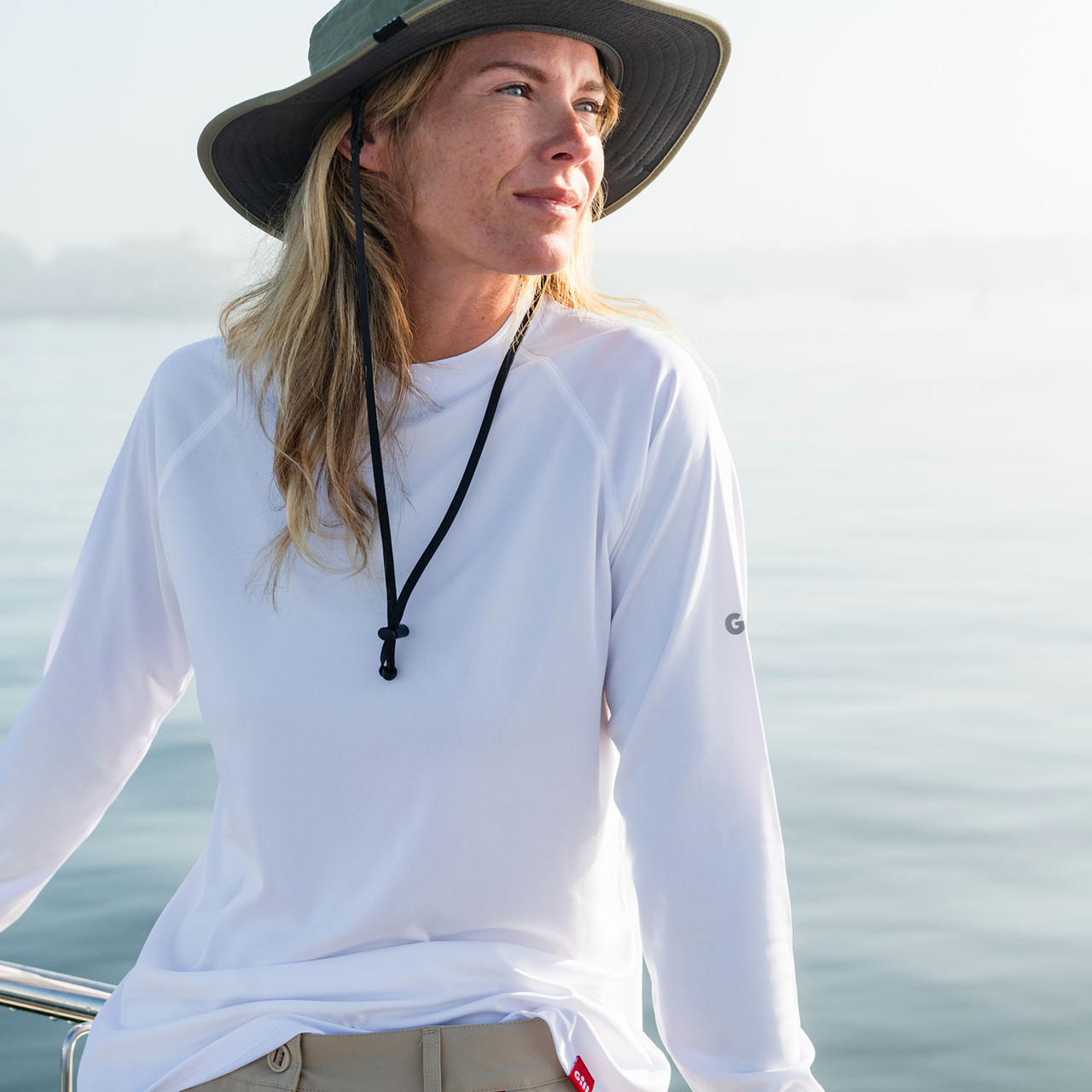 Women's UV Tec Tee - Long Sleeve - UV011W-WHI01-LIFESTYLE_2.jpg