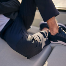 UV023-NAV06-LIFESTYLE-2