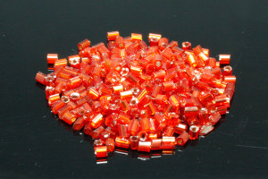 Bugle bead 1.5x2.5mm 1000pcs, Silver-Lined Red [g25-6]