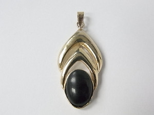 925 Sterling Silver Gold Plated 18x35mm Black Onyx Pendant [e456]