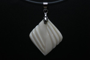 30x35mm Buffalo Bone Designer Bead Pendant [z5764]