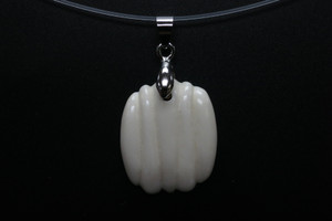 25x28mm Buffalo Bone Designer Bead Pendant [z8334]