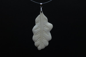 40x90mm Buffalo Bone Leaf Designer Bead Pendant [z5531]