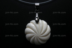 25x25mm Buffalo Bone Carved Designer Bead Pendant [z7422]