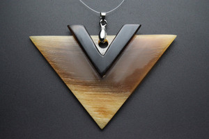 77x55mm Amber & Buffalo Horn Trainglar Designer Bead Pendant [z5160]