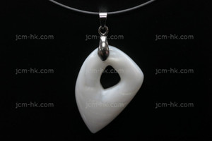 25x36mm Mother of Pearl Designer Bead Pendant [z7287]