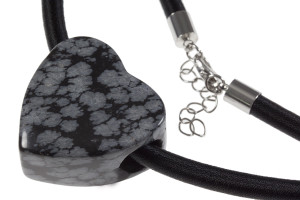 33x32x18mm Snowflake Obsidian Heart Pendant with 6mm Black Satin Cord 19" with 1.5" extender chain and lobster claw clasp [y949er]