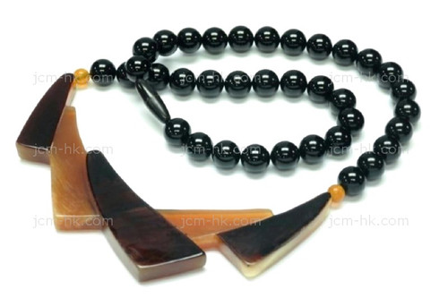 110x30mm Amber & Buffalo Horn Necklace 18" [z7888]