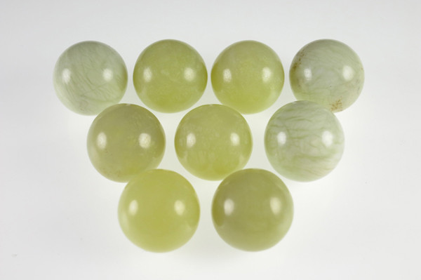 16mm New Jade Ball No Drill 9pcs. [e2242]