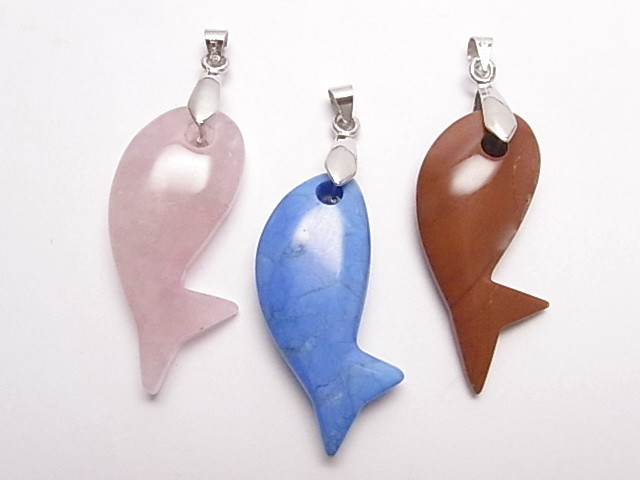 30mm Rosa Quartz, Red Jasper & Turquoise Fish Pendant 3pcs. [e1390]