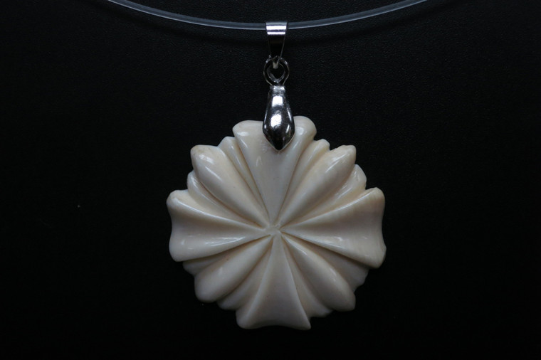 30x30mm Buffalo Bone Flower Designer Bead Pendant [z5723]