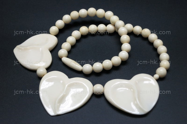 40x36mm Buffalo Bone Necklace 18" [z7634]