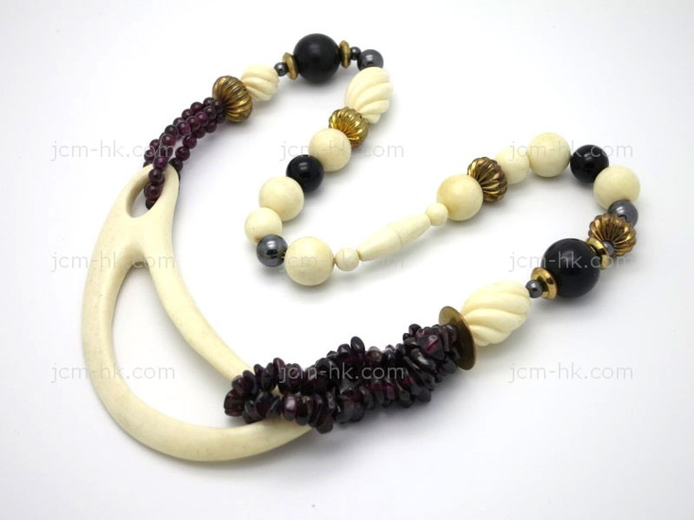 Buffalo Bone & Black Onyx Necklace 20" [z8131]