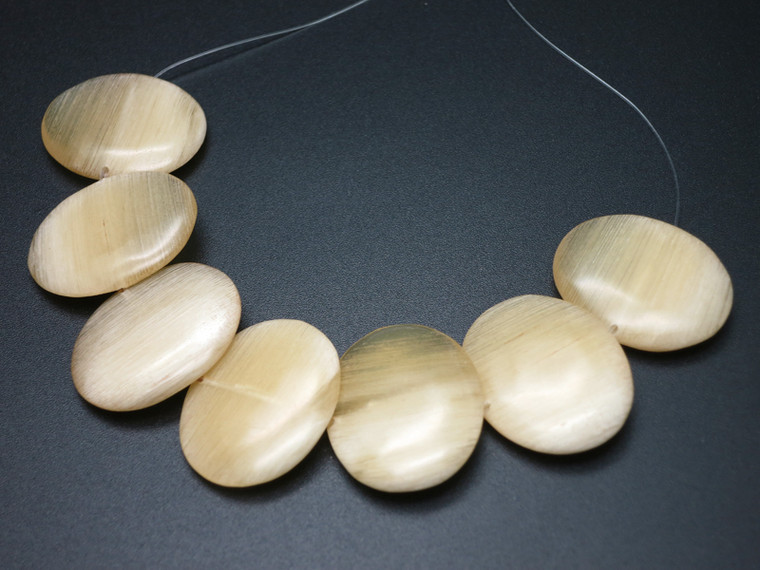 18x25mm Amber Horn Disc Beads 7pcs. [z1942]