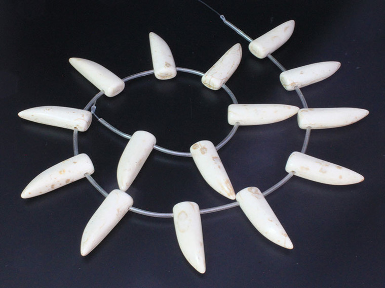 10x30mm White Magnesite Lucky Horn Beads 15pcs 15.5" [t425w]