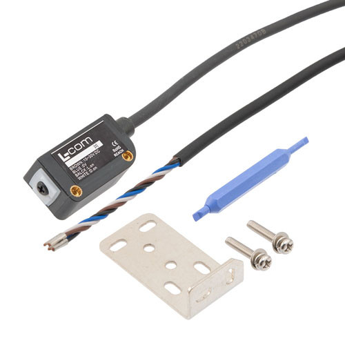 Photoelectric Sensor, Square PBT housing, L.on/D.on selectable, NPN, diffuse reflection with BGS, sensing distance 1cm-20cm, 2m 3-wire cable