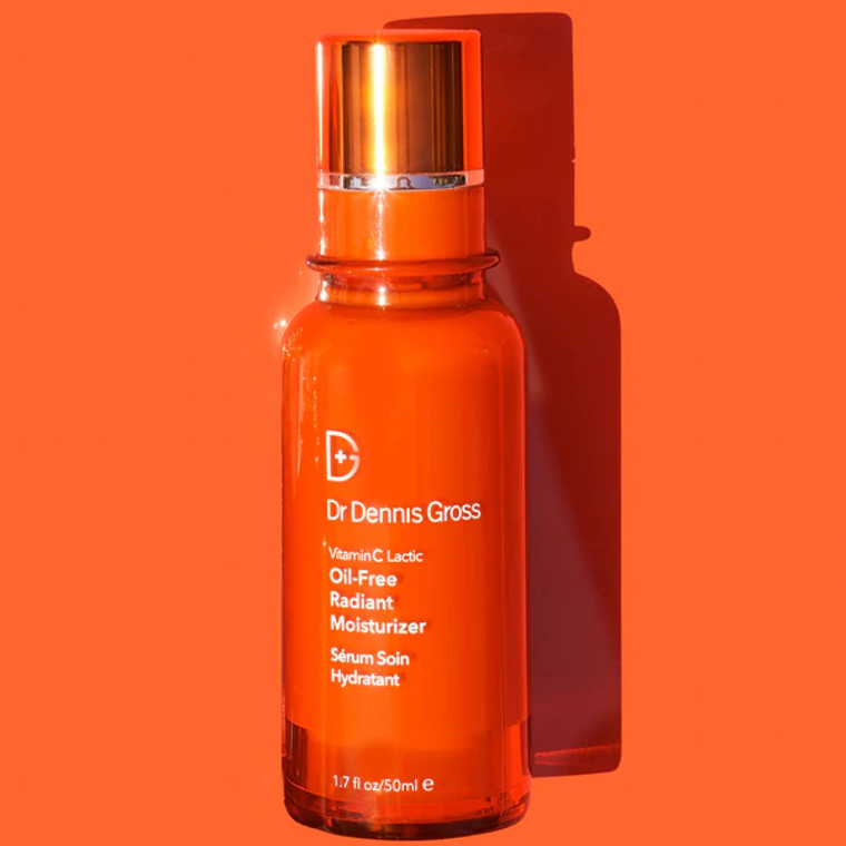 An oil-free treatment combining the superior hydration of a moisturizer with the potency of a serum.