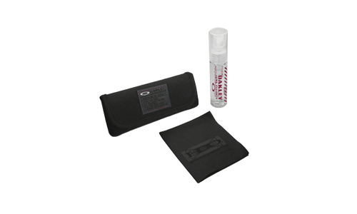 Oakley® Lens Cleaning Kit