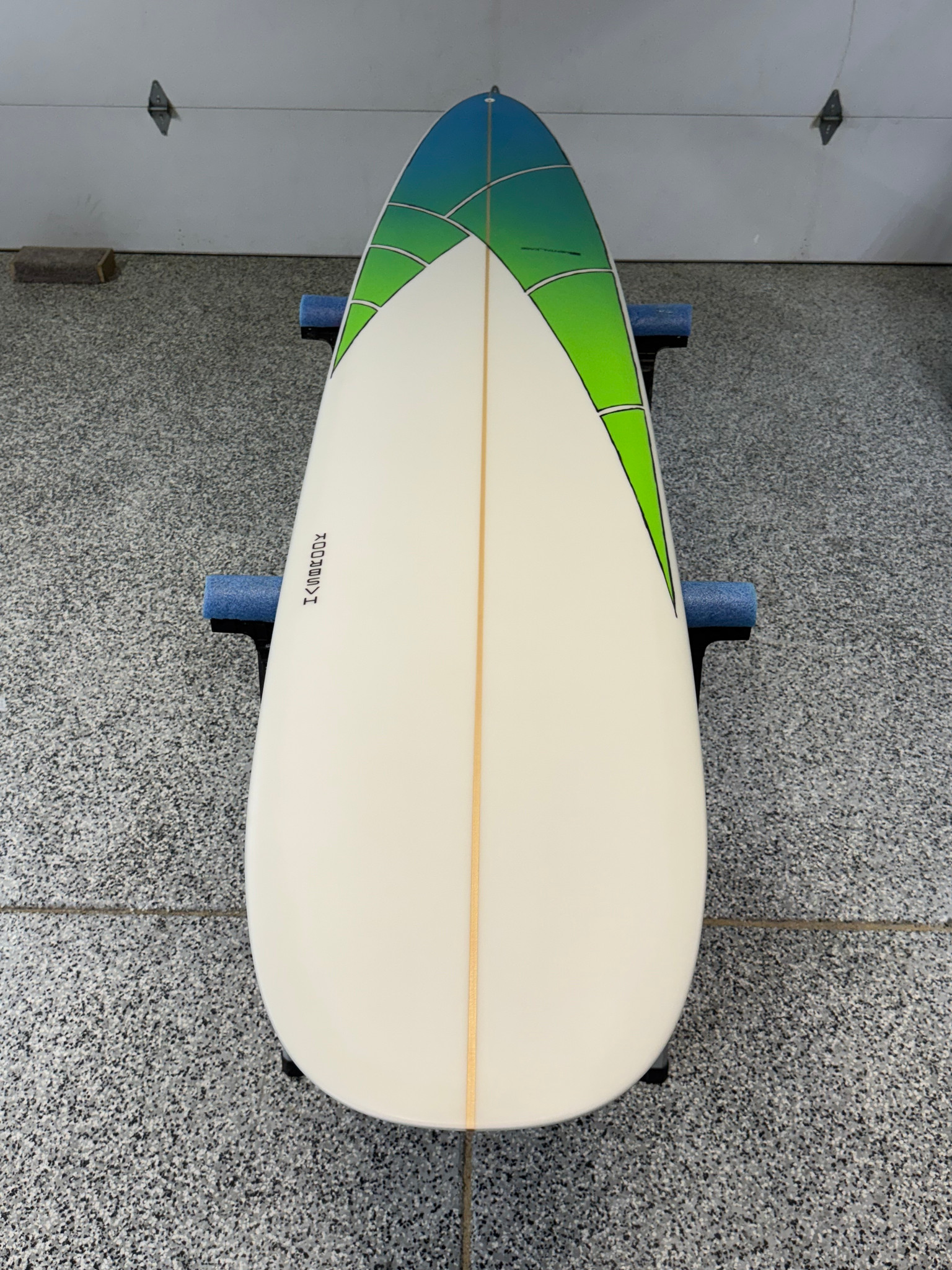9'0
